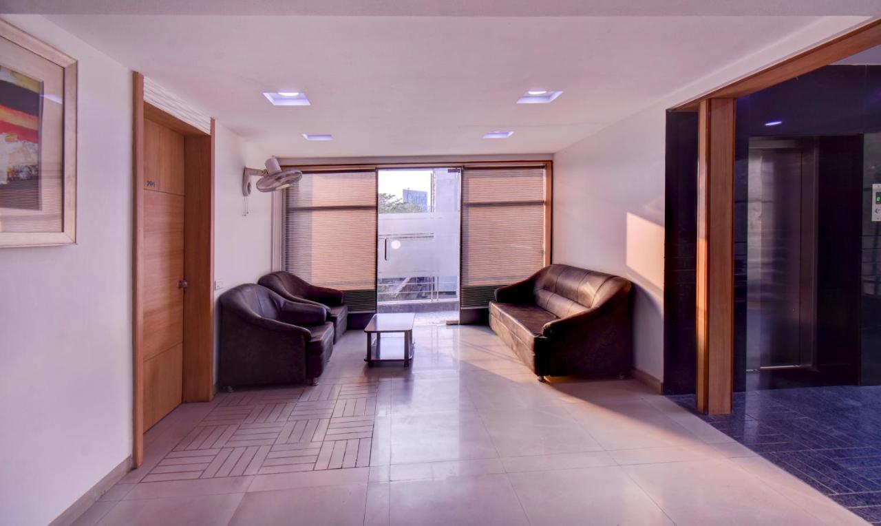 Treebo Admiral Suites New Usmanpura Aurangabad  Zewnętrze zdjęcie