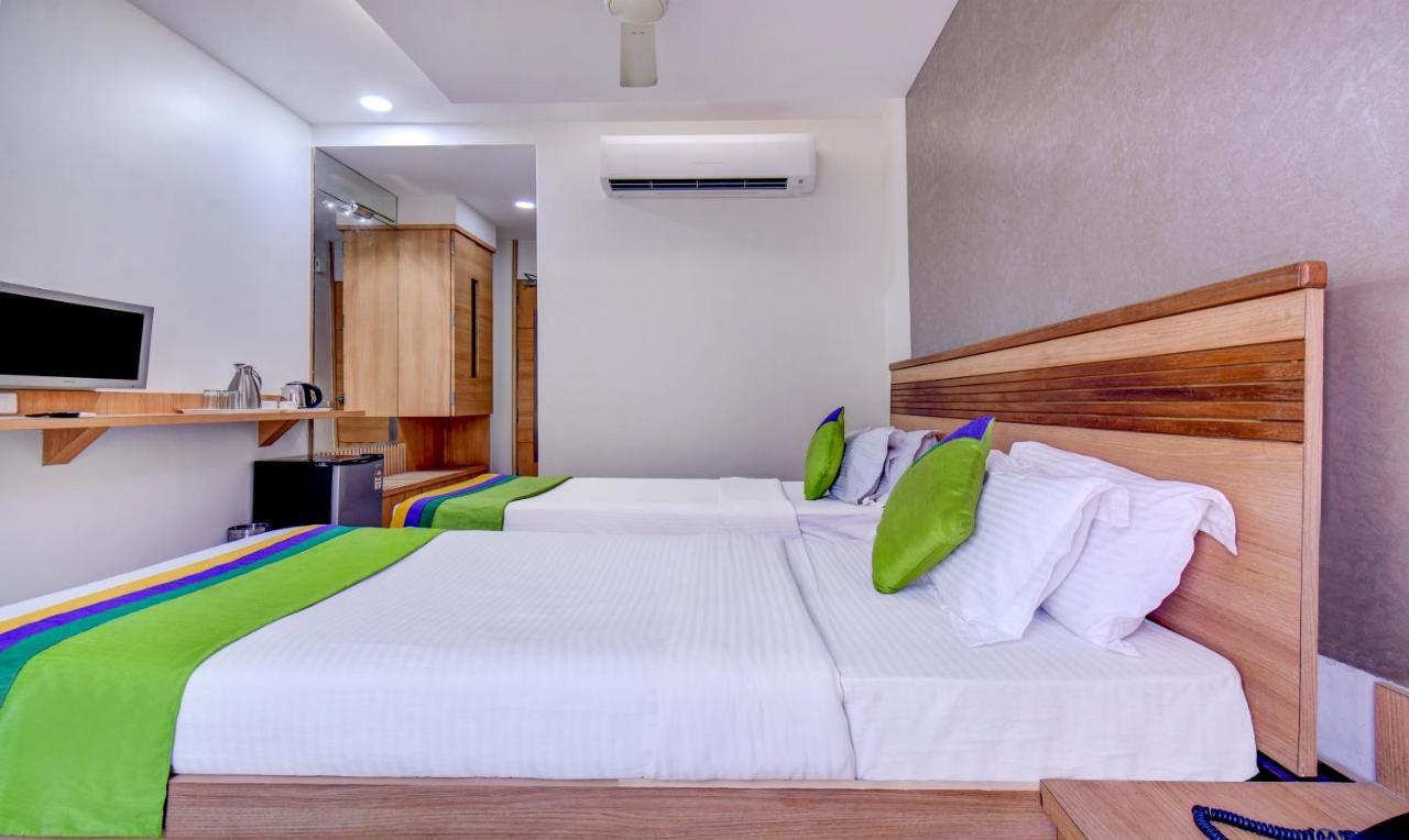 Treebo Admiral Suites New Usmanpura Aurangabad  Zewnętrze zdjęcie