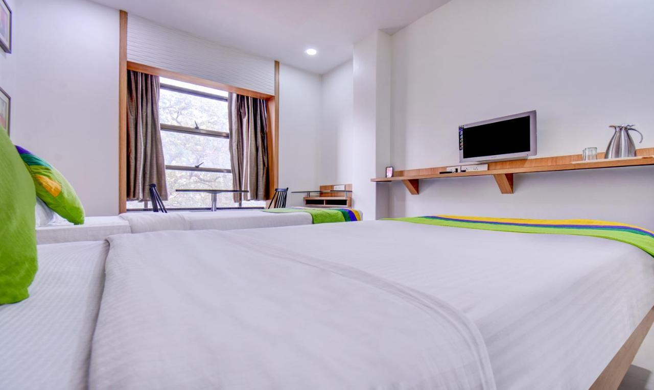 Treebo Admiral Suites New Usmanpura Aurangabad  Zewnętrze zdjęcie
