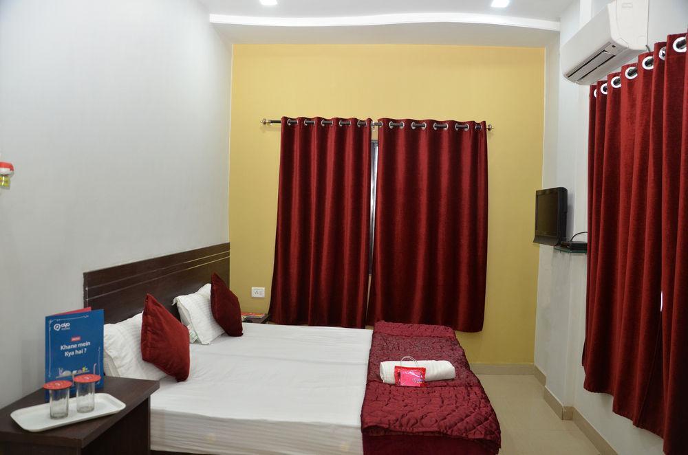 Treebo Admiral Suites New Usmanpura Aurangabad  Zewnętrze zdjęcie